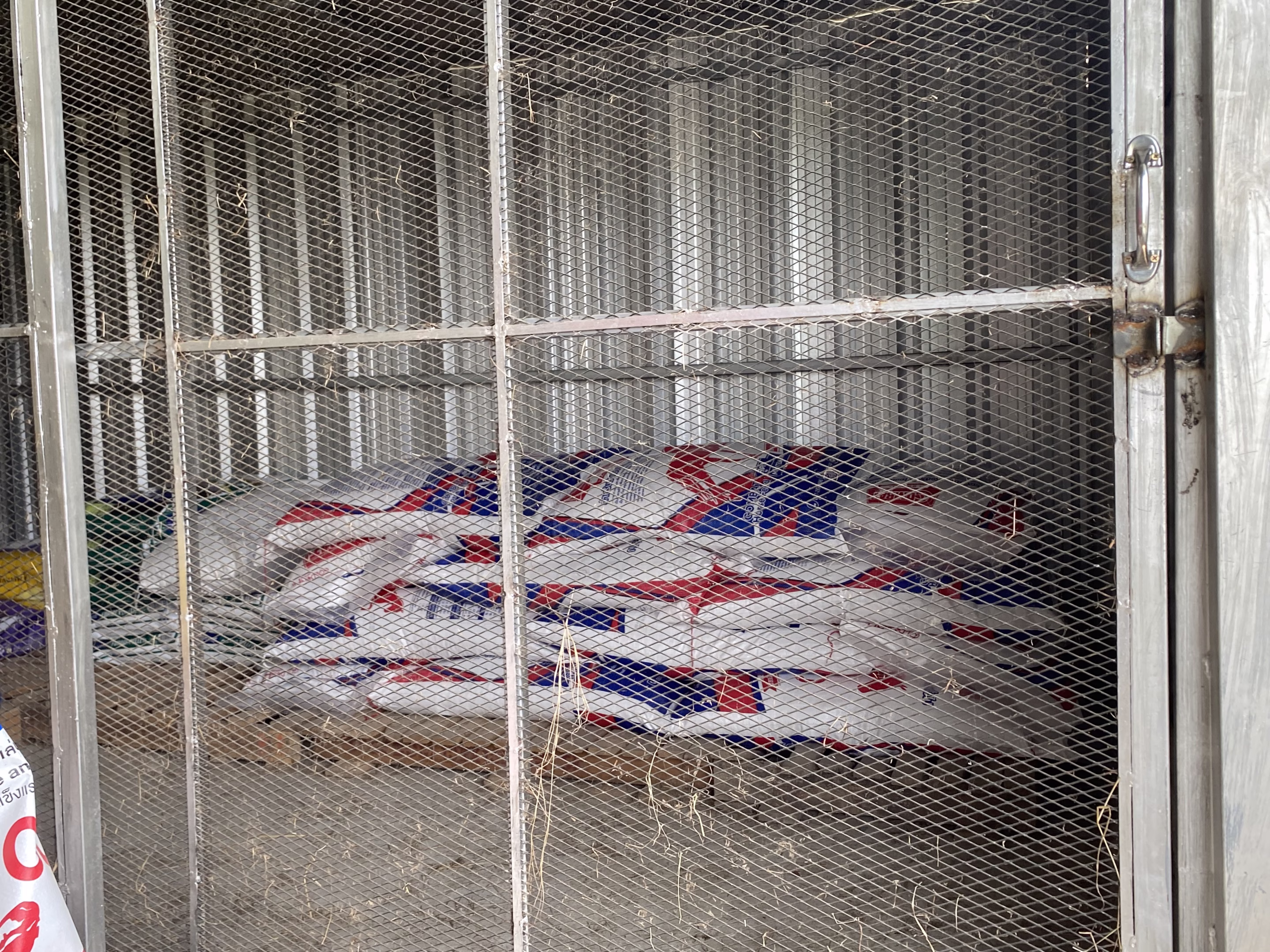 อาหารม้า Combat Horse Feed 30 กก. | โภชนาการครบถ้วน กากใยสูง เหมาะสำหรับม้าทุกสายพันธุ์ - Image 2